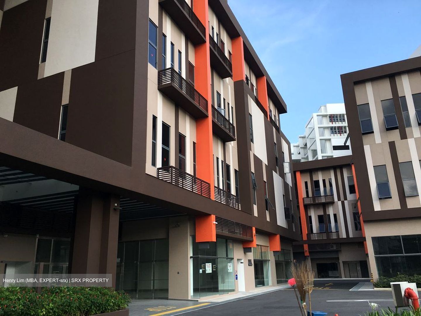 Gambas Crescent (D27), Factory #524245461
